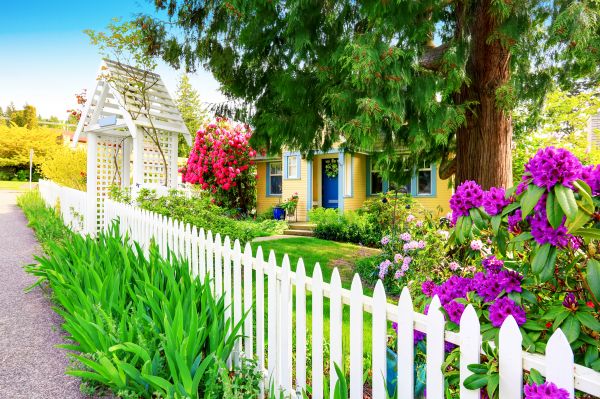 Picket Fence Installation in Bowie