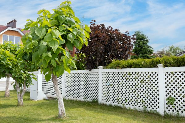 Vinyl Fence Service in Bowie