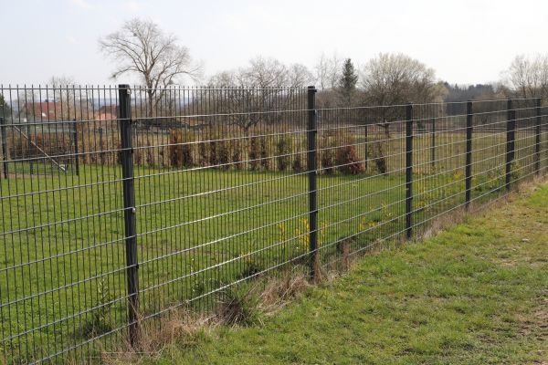 Wire Mesh Fence Installation in Bowie
